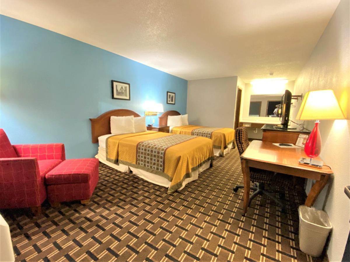 Lakes Inn Warsaw Dış mekan fotoğraf