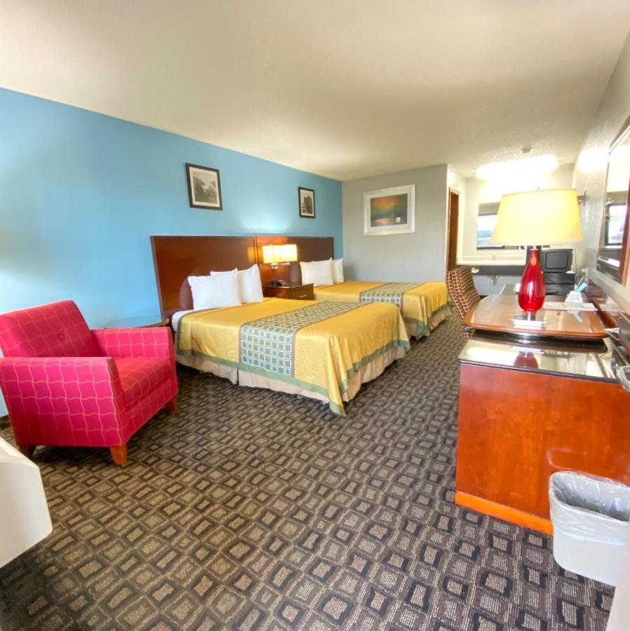 Lakes Inn Warsaw Dış mekan fotoğraf